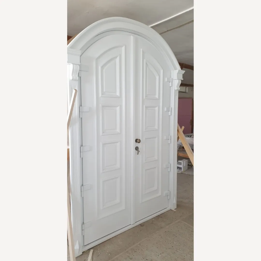 usa-lemn-masiv-cerasa