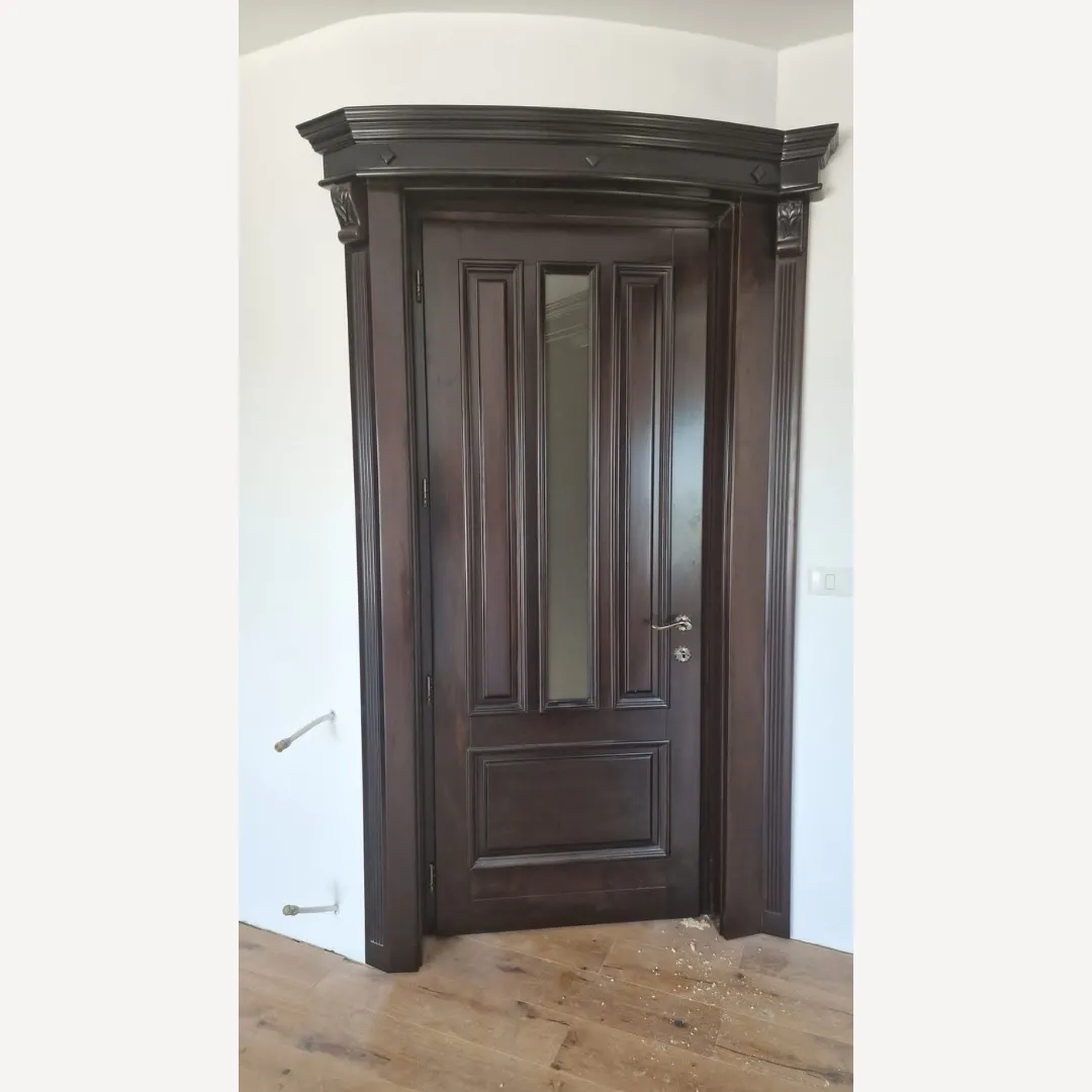 usa-lemn-masiv-curbat-cerasa